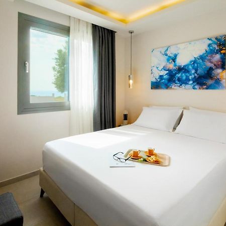 Alikon Adult-Only Aparthotel เนโอสมาร์มาราส ภายนอก รูปภาพ
