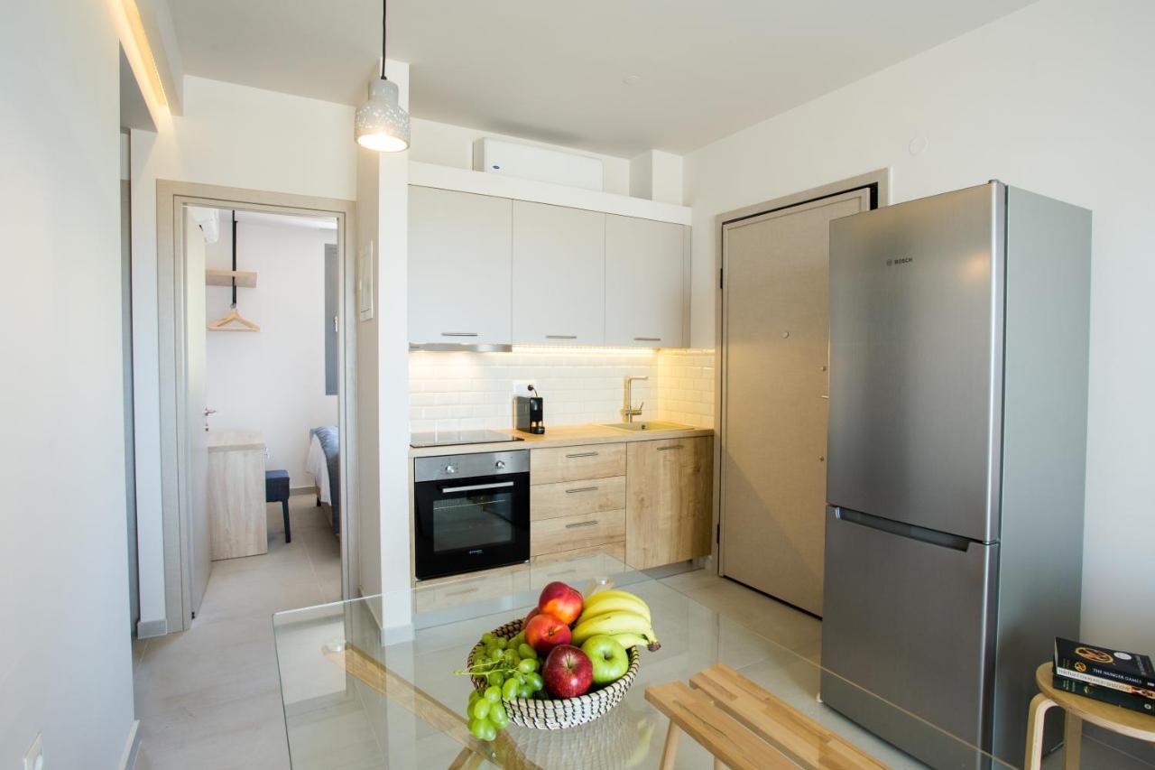 Alikon Adult-Only Aparthotel เนโอสมาร์มาราส ภายนอก รูปภาพ