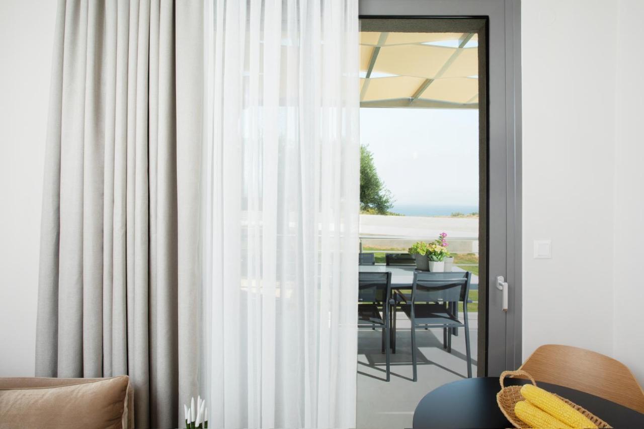 Alikon Adult-Only Aparthotel เนโอสมาร์มาราส ภายนอก รูปภาพ