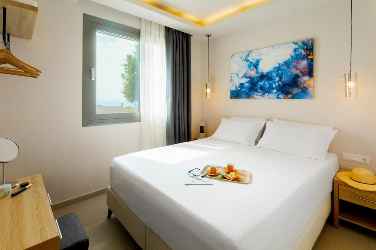 Alikon Adult-Only Aparthotel เนโอสมาร์มาราส ภายนอก รูปภาพ