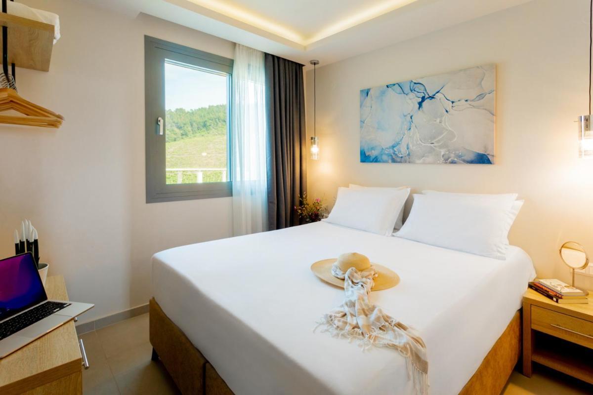 Alikon Adult-Only Aparthotel เนโอสมาร์มาราส ภายนอก รูปภาพ