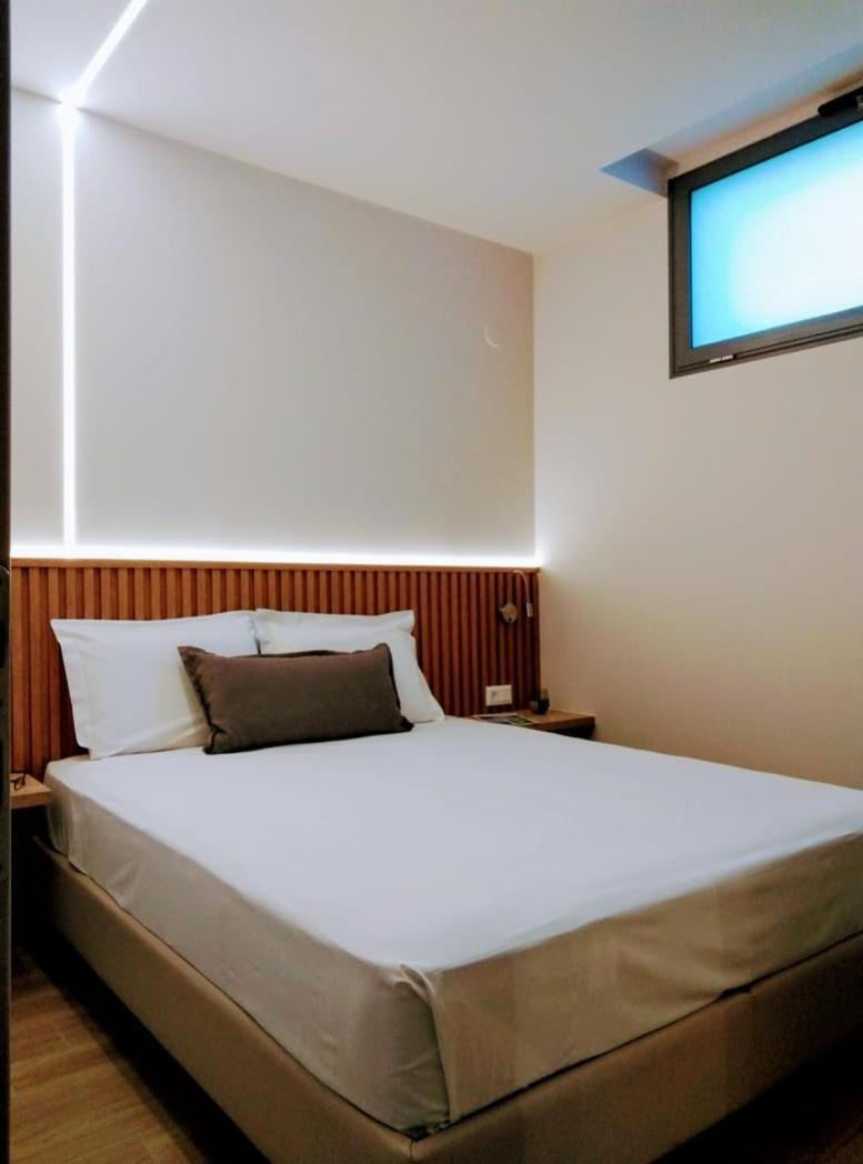 Alikon Adult-Only Aparthotel เนโอสมาร์มาราส ภายนอก รูปภาพ